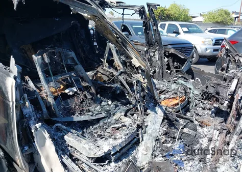 2018 Land Rover Range Rover 5.0L V8 Supercharged z USA, uszkodzony, nr VIN SALGS5RE2JA501481